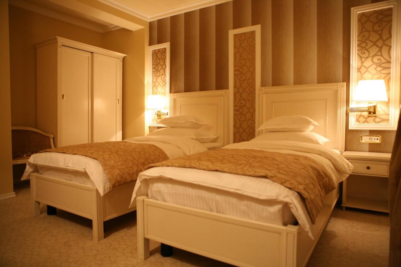 Hotel Villa Viktorija Banja Luka Ngoại thất bức ảnh