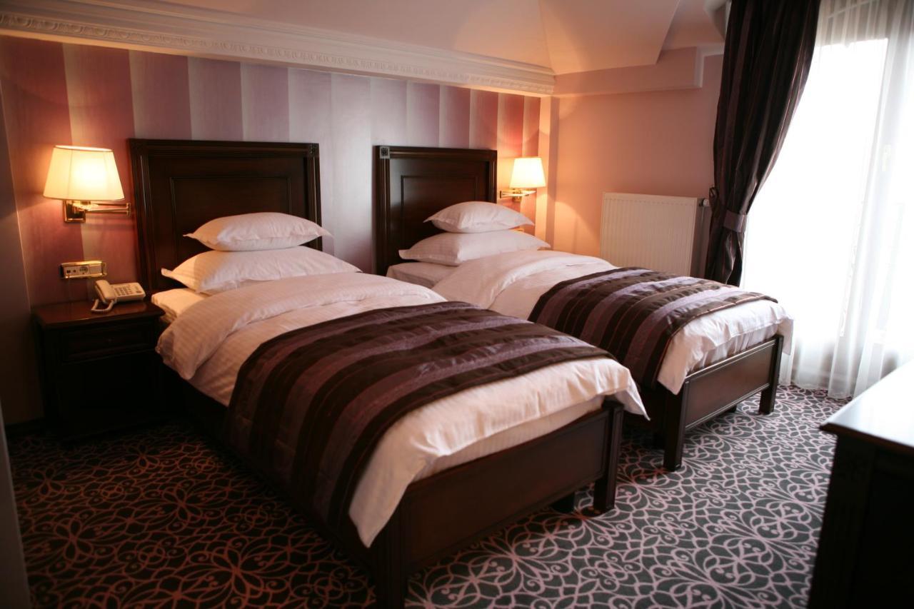 Hotel Villa Viktorija Banja Luka Ngoại thất bức ảnh