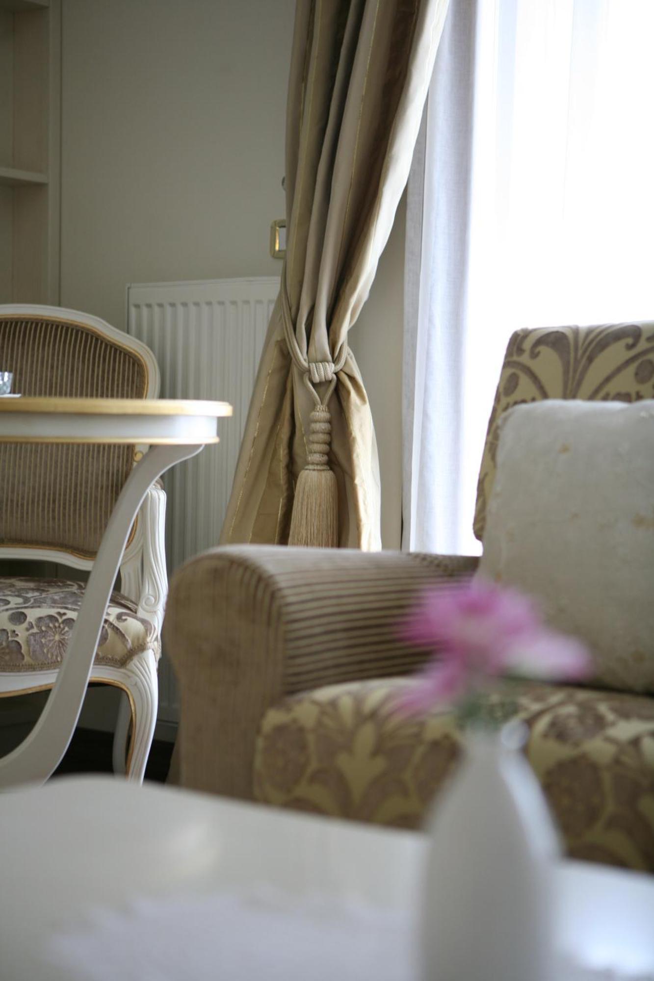 Hotel Villa Viktorija Banja Luka Ngoại thất bức ảnh