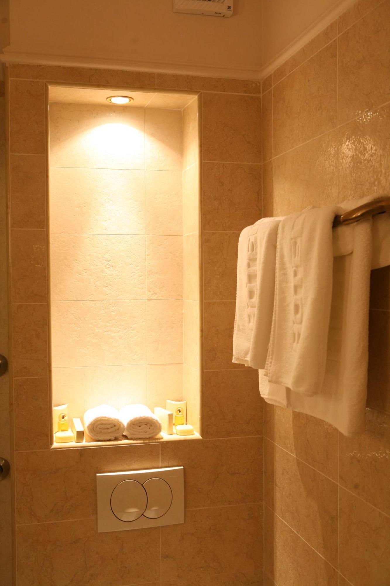 Hotel Villa Viktorija Banja Luka Ngoại thất bức ảnh
