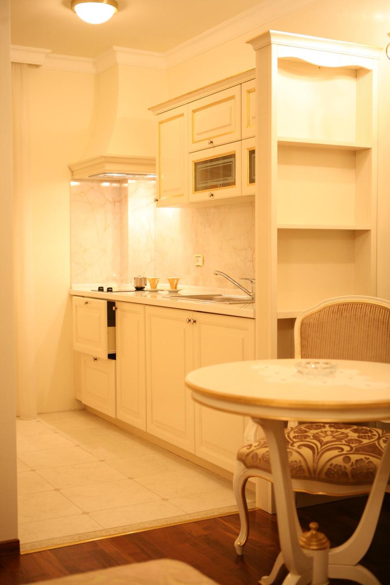 Hotel Villa Viktorija Banja Luka Ngoại thất bức ảnh